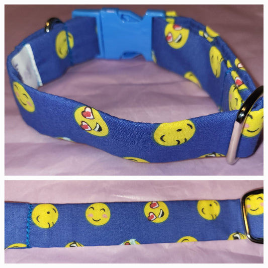 Blue emoji collar