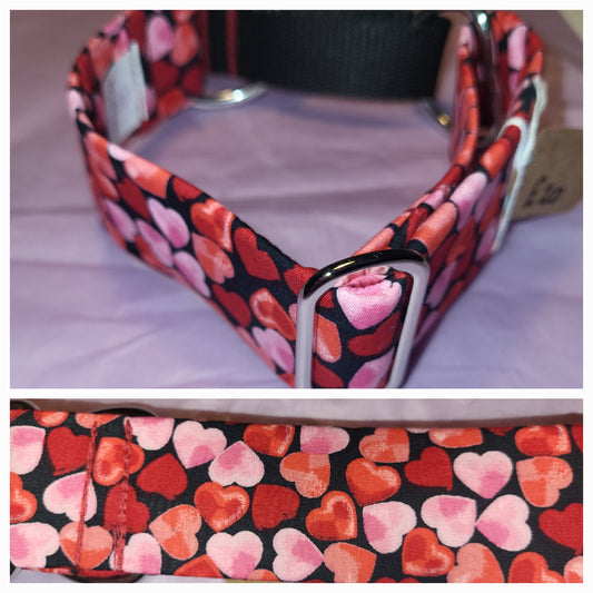 Red and pink hearts martingale