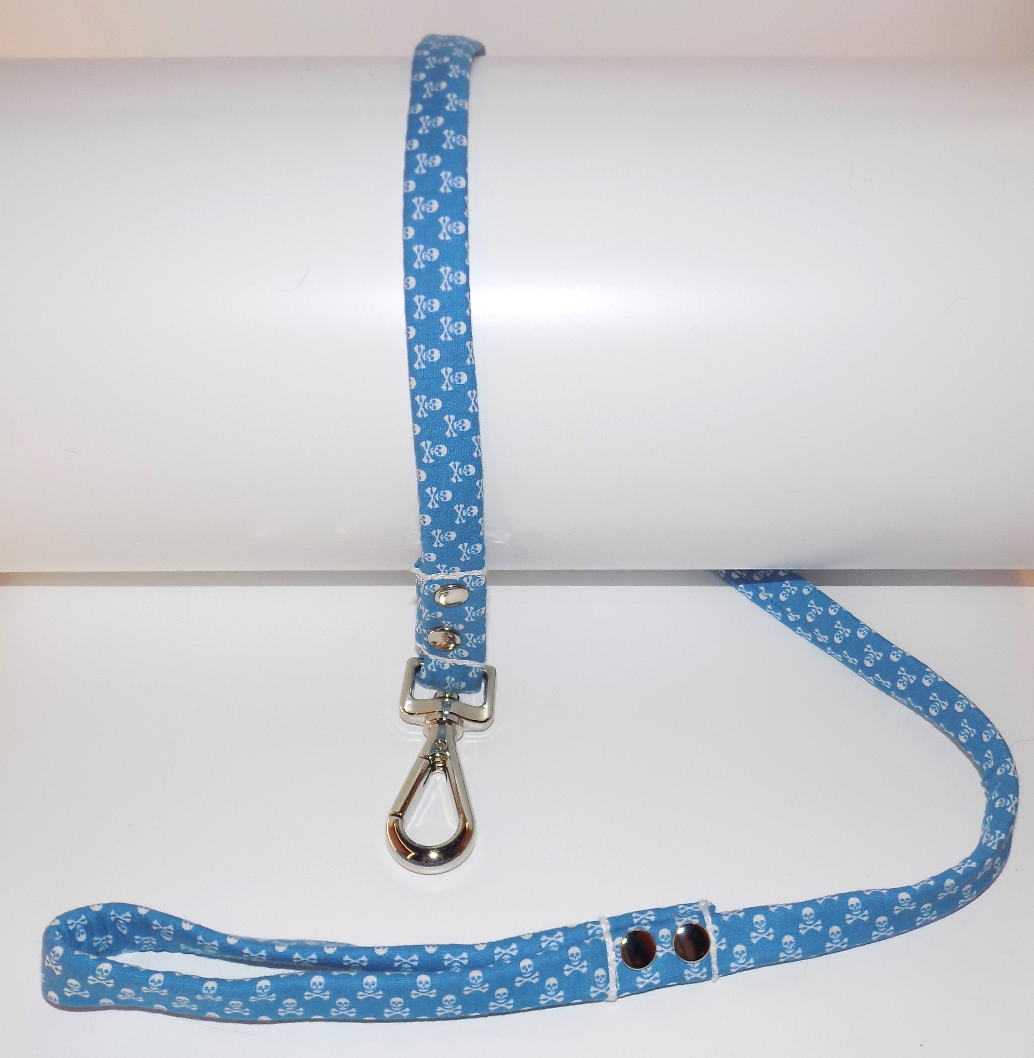 Turquoise leads